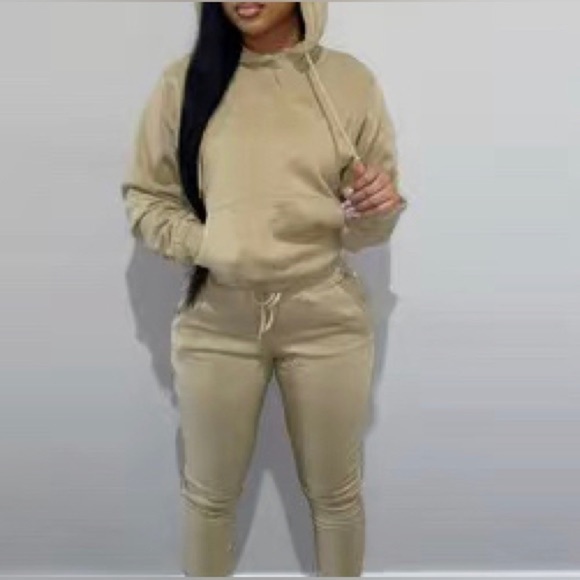 Pants - CASUAL Draw String Pant Sweatsuit Set Tan Size Small Super soft comfortable